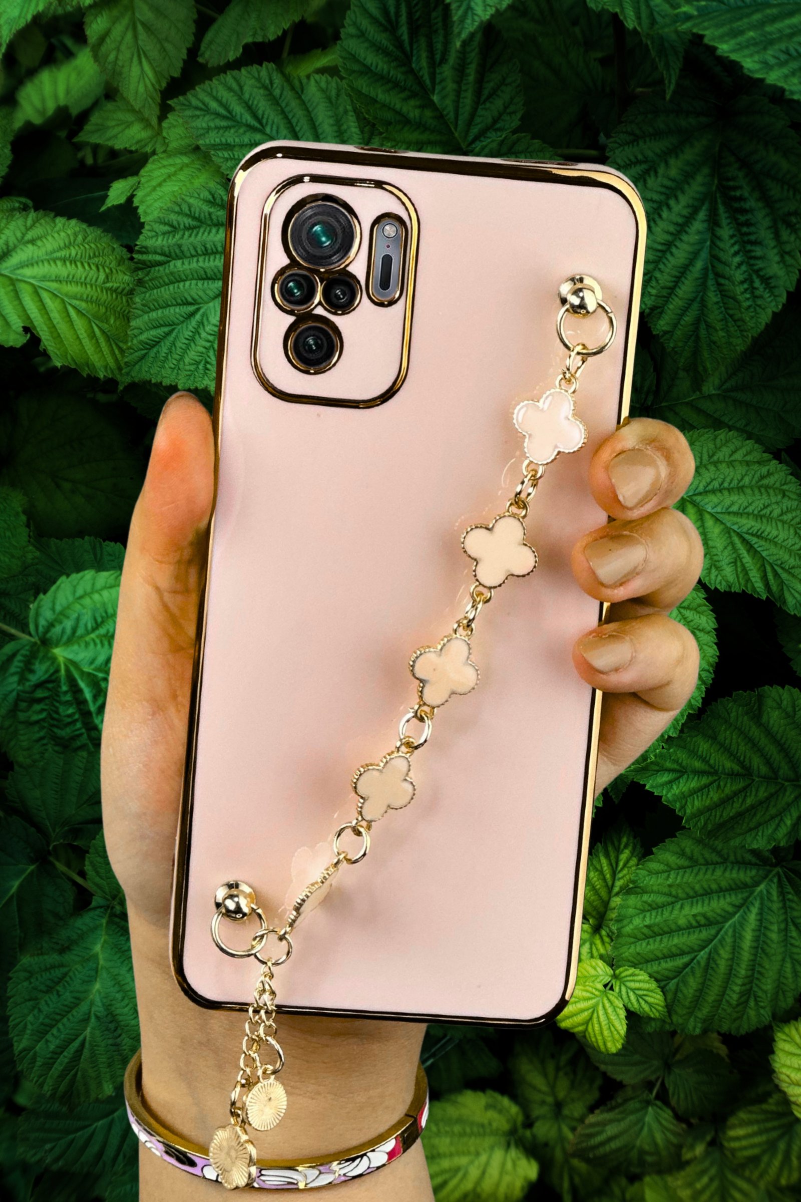 Redmi Note 10s 4G Kılıf Lüks Yonca Zincir Askılı Gold Çerçeveli Elçek Kadın Telefon Kapak
